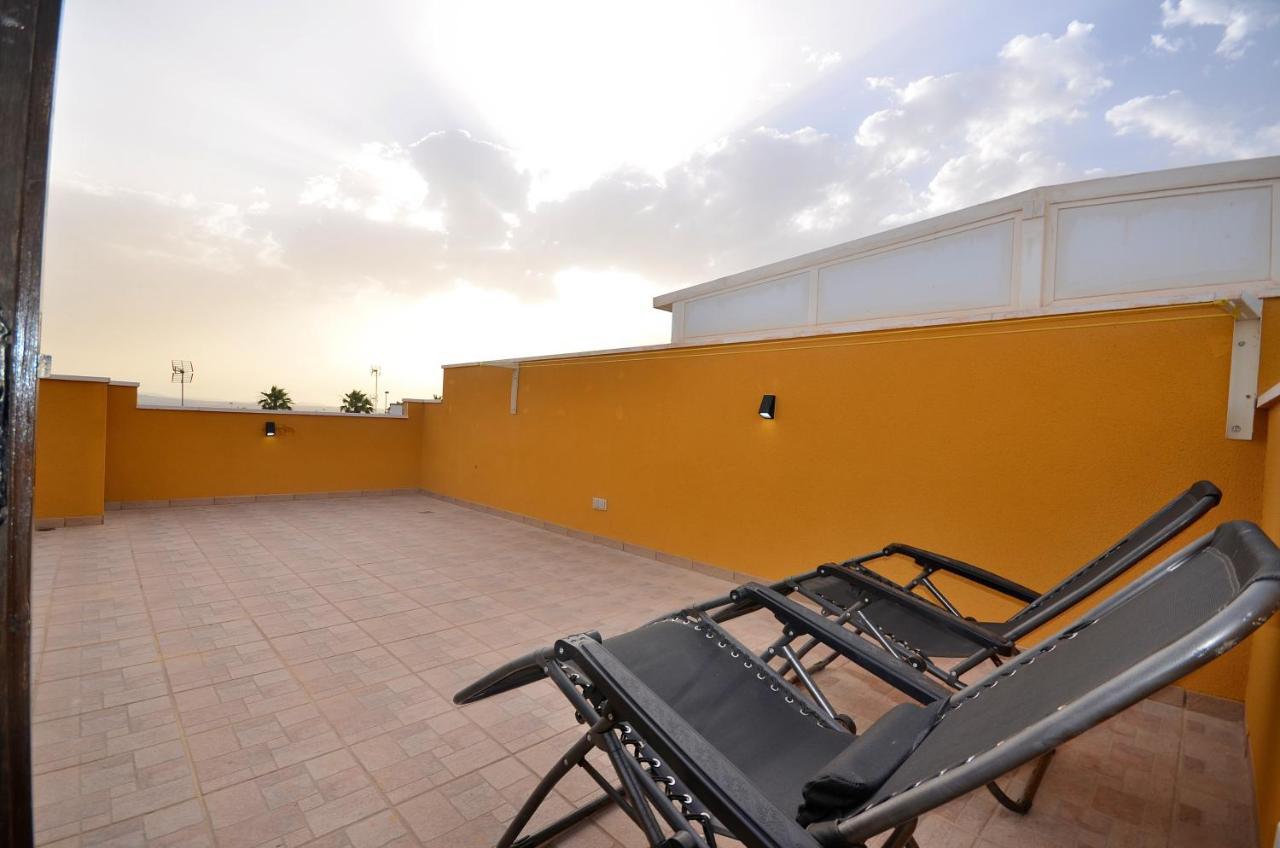 Agradable Adosado Con Piscina, Duchas Hidromasaje Torrevieja Exterior foto