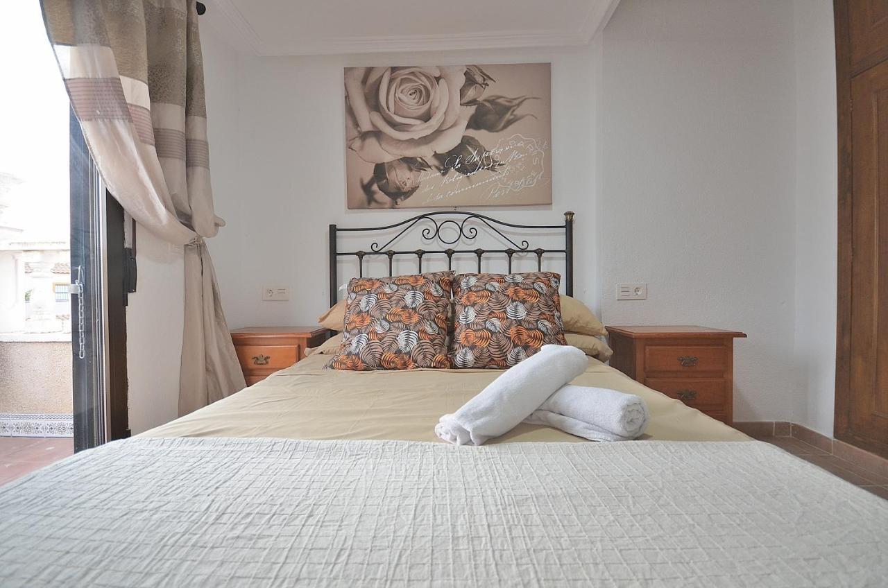 Agradable Adosado Con Piscina, Duchas Hidromasaje Torrevieja Exterior foto