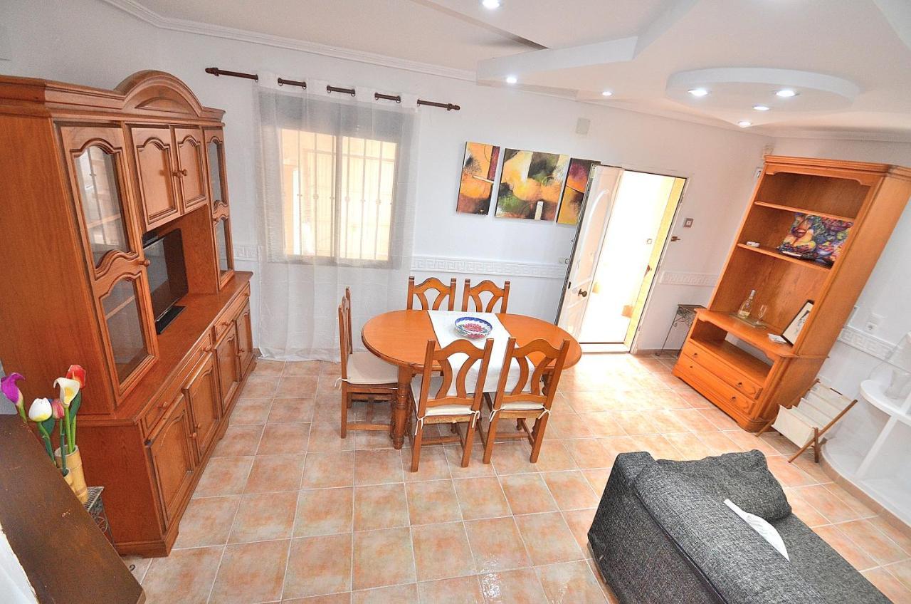 Agradable Adosado Con Piscina, Duchas Hidromasaje Torrevieja Exterior foto