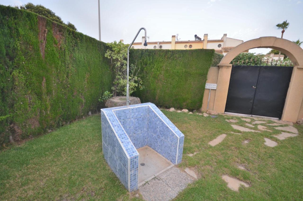 Agradable Adosado Con Piscina, Duchas Hidromasaje Torrevieja Exterior foto