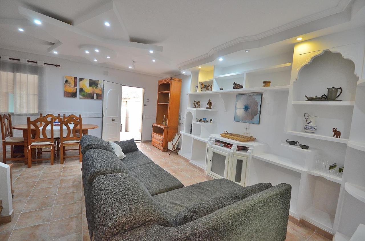 Agradable Adosado Con Piscina, Duchas Hidromasaje Torrevieja Exterior foto