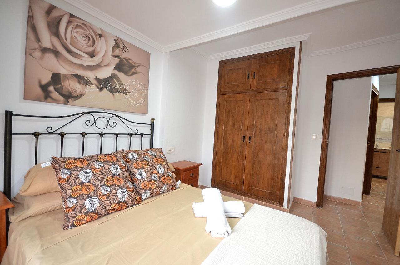 Agradable Adosado Con Piscina, Duchas Hidromasaje Torrevieja Exterior foto