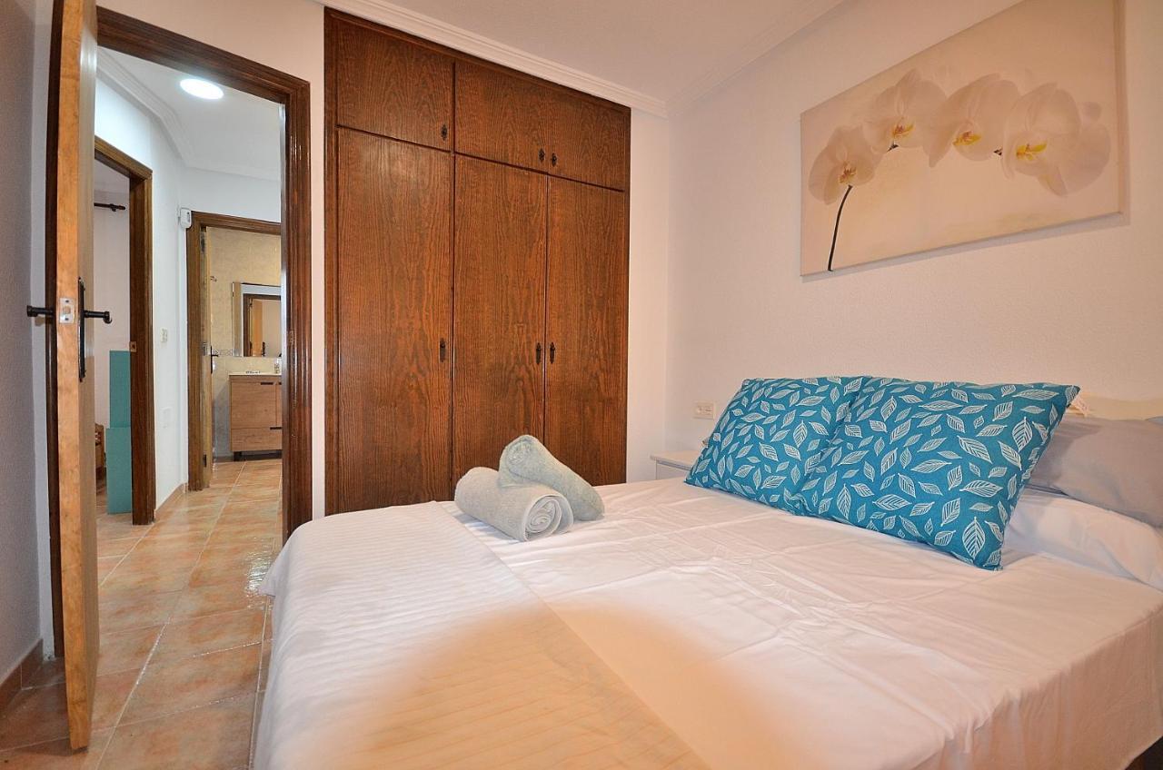 Agradable Adosado Con Piscina, Duchas Hidromasaje Torrevieja Exterior foto