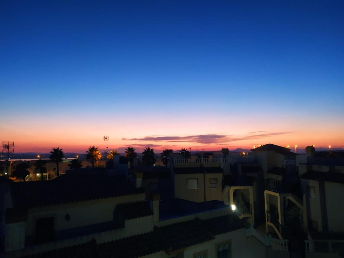 Agradable Adosado Con Piscina, Duchas Hidromasaje Torrevieja Exterior foto